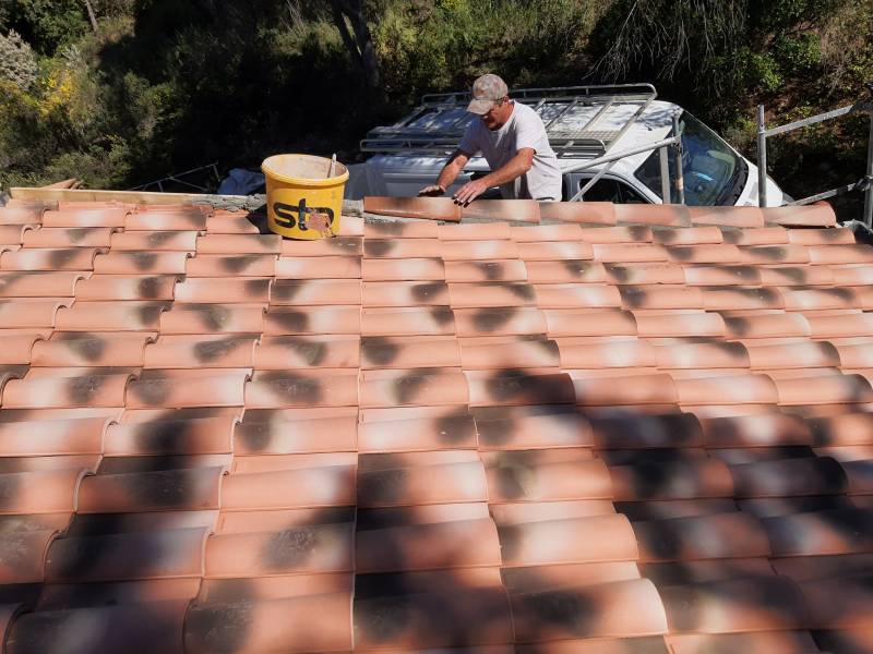 renovation de toiture par un artisan couvreur du secteur de Draguignan dans le Var