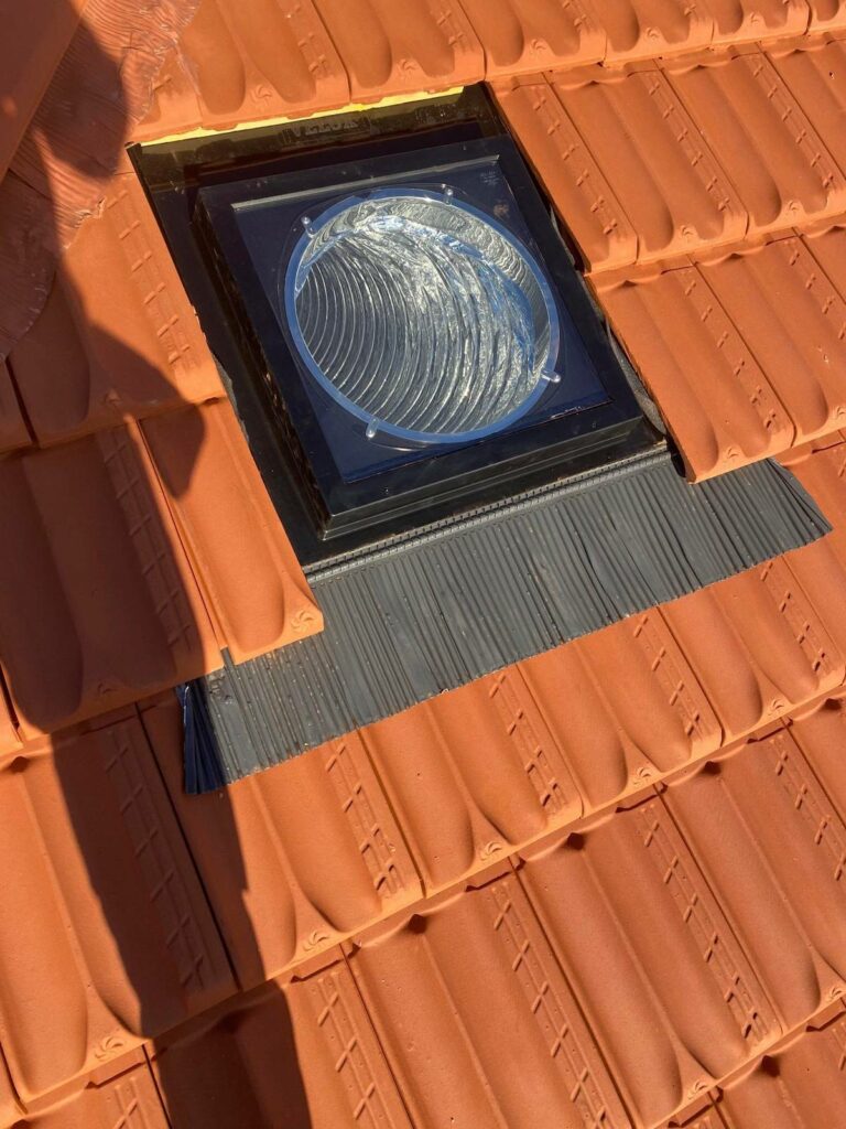 Coût moyen pour la pose d'un puit de lumière avec garantie décennale par une entreprise qualifiée de Mandelieu la Napoule dans le 06