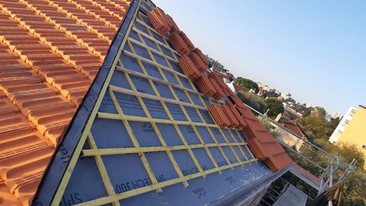 construction de toiture neuve couvreur professionnel vallauris alpes maritimes