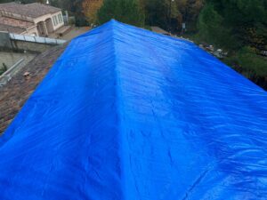 couvreur pour depannage en urgence d'une fuite de toit sur vidauban