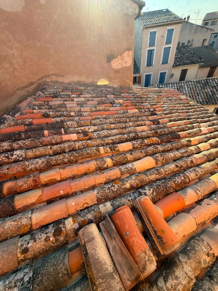 couvreur renovation toiture roquebrune sur argens